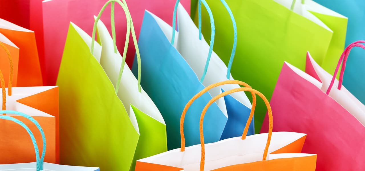 A Header Handel 4 (jpg) | Motiv ©constantinos - stock.adobe.com | © stock.adobe.com, Dezember 2020 Bunte Papiertragetüten | Motiv ©constantinos - stock.adobe.com | © stock.adobe.com, Dezember 2020