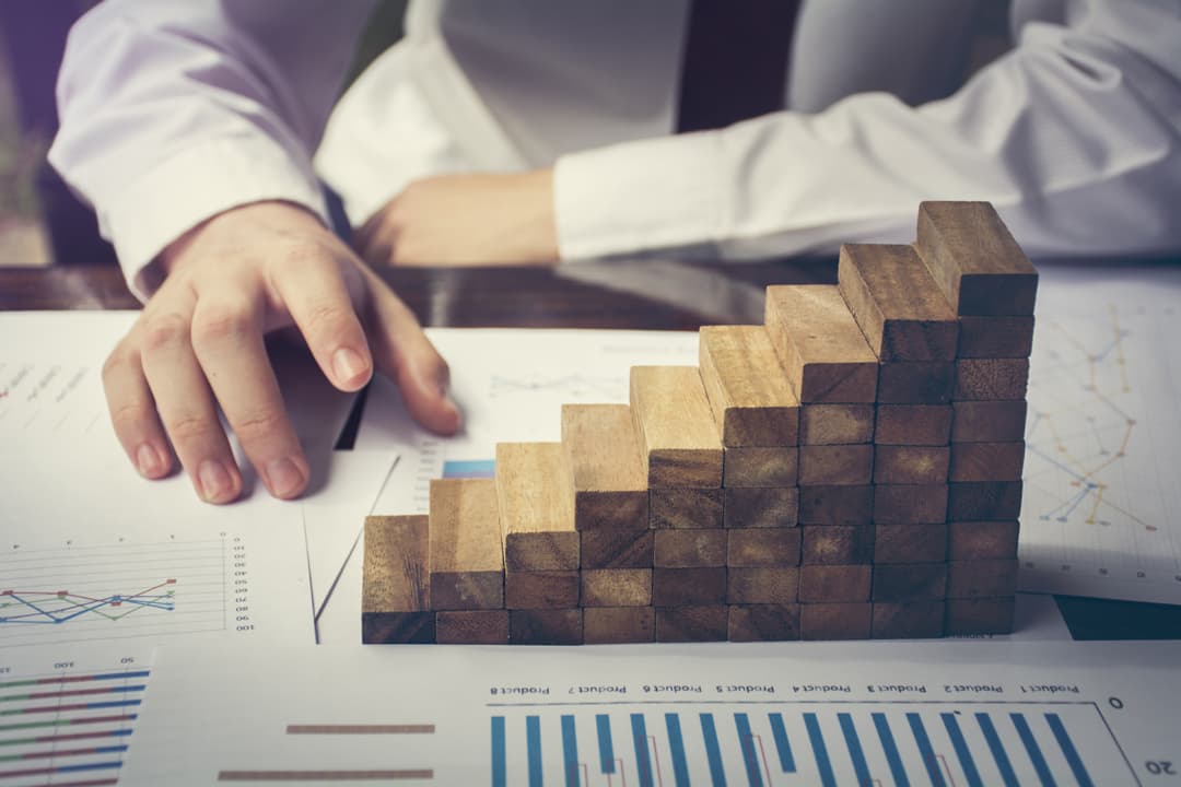 STABIL | Motiv stock.adobe.com - Kalawin | © stock.adobe.com, Dezember 2019 A Stabilisierung neu (jpg) | Motiv stock.adobe.com - Kalawin | © stock.adobe.com, Dezember 2019